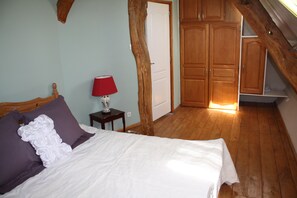 3 habitaciones, cuna de viaje y wifi 