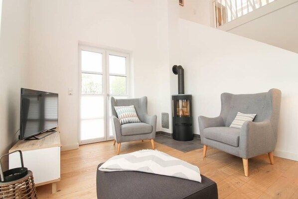 Ferienhaus, 3Â Schlafzimmer | Wohnbereich | Flachbildfernseher, Kamin