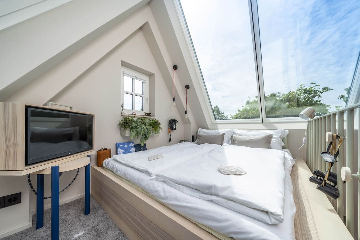 Premium Room | 1 bedroom, premium bedding, in-room safe, individually decorated