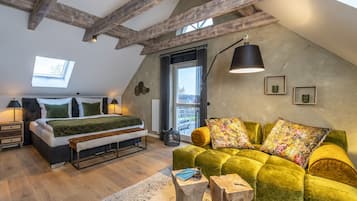 Superior | Hochwertige Bettwaren, Zimmersafe, individuell dekoriert