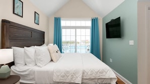 Room - Walk to BeachBoardwalk, GameRoom, Bikes, BeachGear (Ocean City)