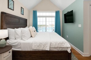 Iron/ironing board, travel cot, WiFi, bed sheets