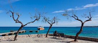 Mafloras Luxury Beach Apartment