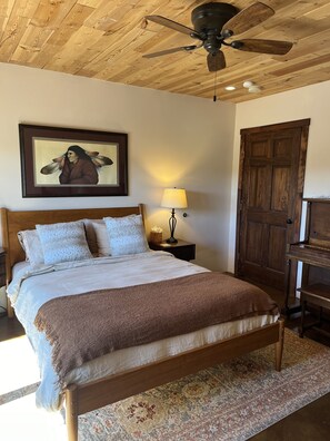 3 Schlafzimmer, Schreibtisch, Bügeleisen/Bügelbrett, Reisekinderbett