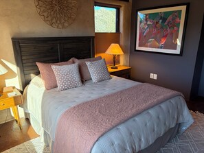 3 bedrooms, desk, iron/ironing board, travel crib