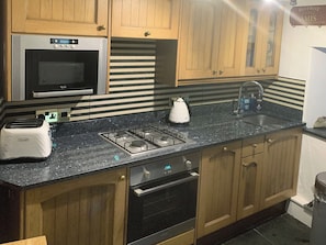Dishwasher, cookware/dishes/utensils