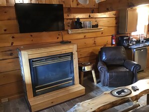 Interior - Close to Dollywood & All Attractions! Brand New Dancing Bear 4 Cabin-Baby Bear (Sevierville)