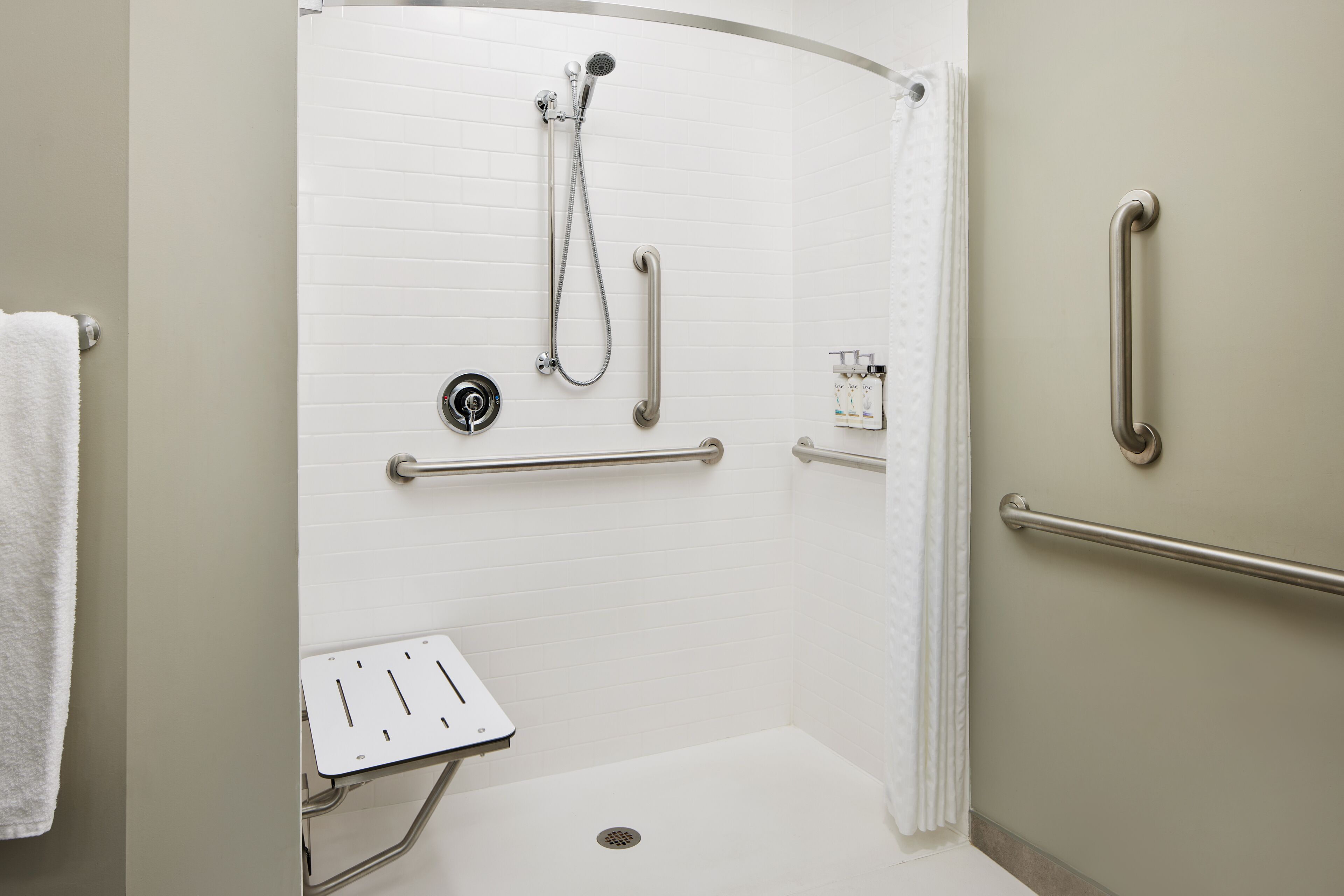 studio suite, 1 king bed, roll-in shower (mobility) | bathroom | hair dryer, towels