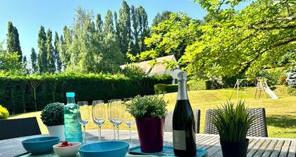 Spacious, well-equipped family villa between vineyards and the châteaux of the Loire Valley