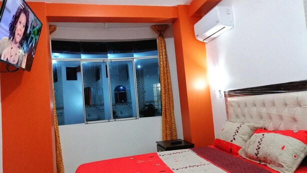 Deluxe Double Room | Desk, WiFi (free), bed sheets - Hospedaje Central Piura (Piura)