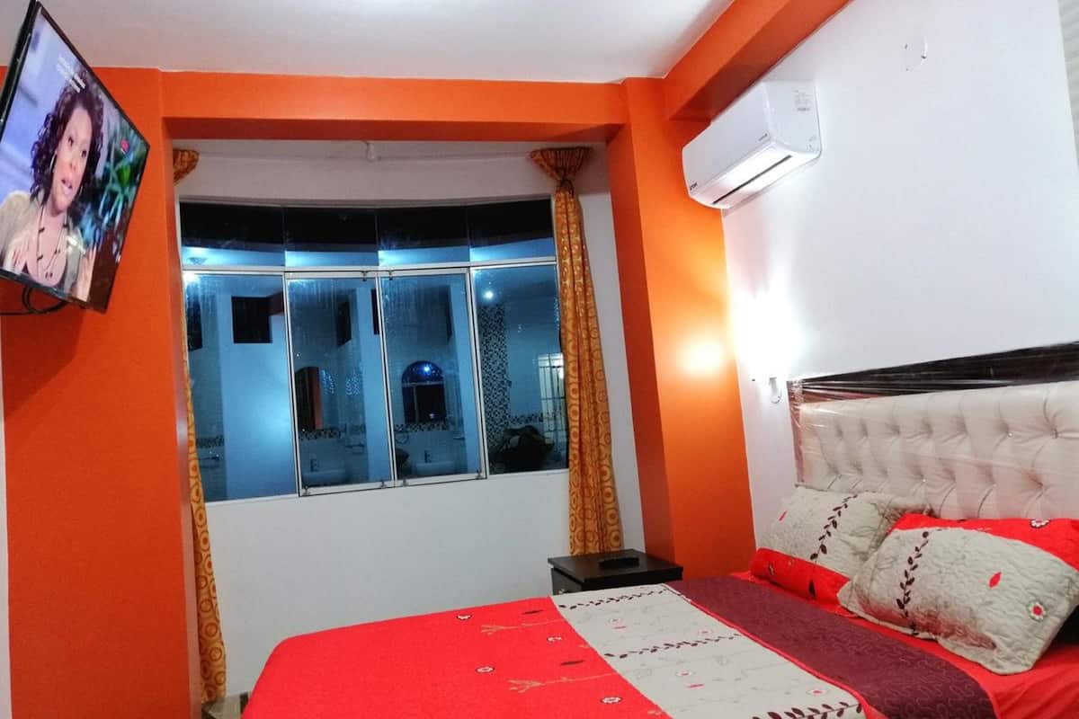 Habitación doble Deluxe | Escritorio, wifi gratis y ropa de cama