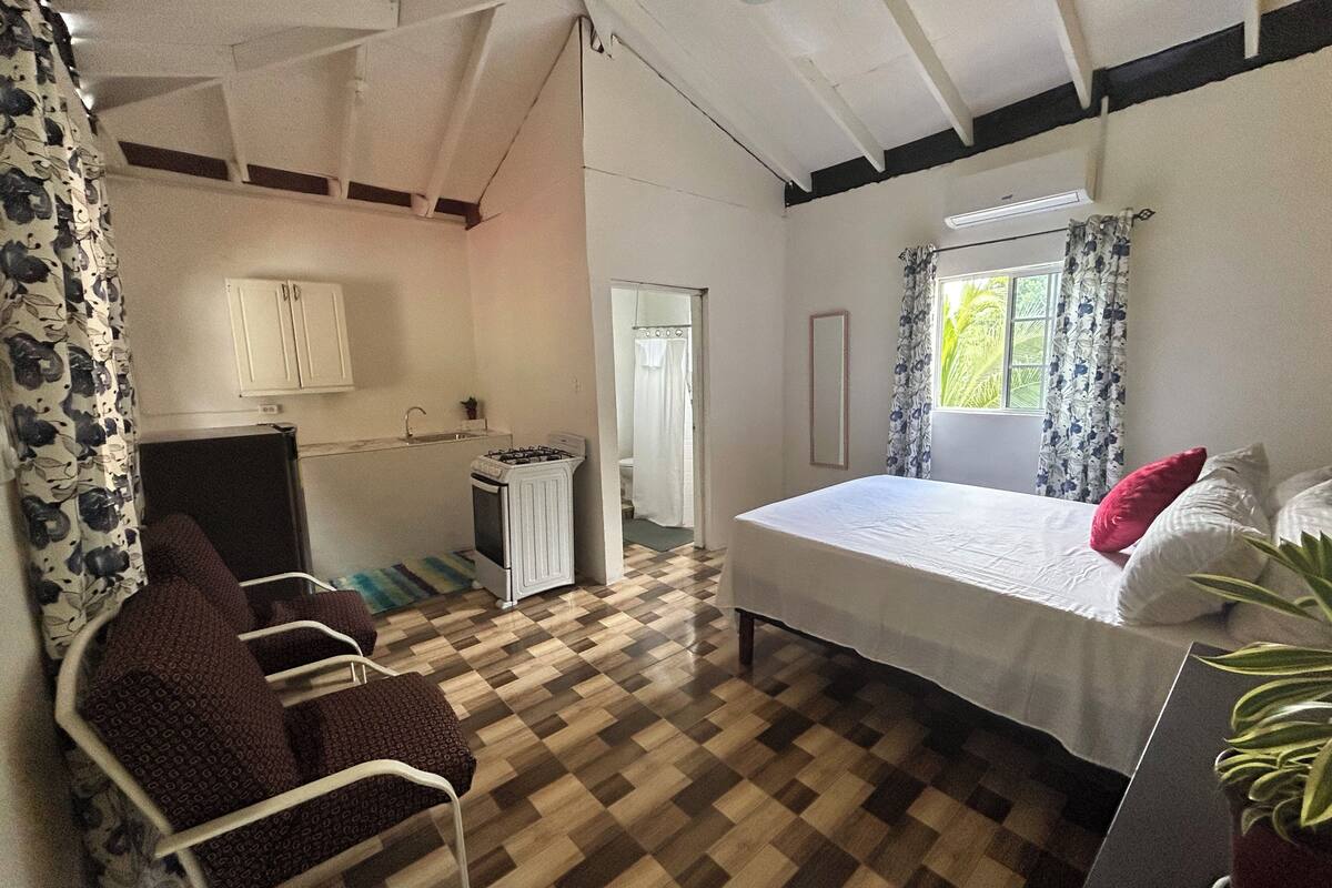 Makan di kamar