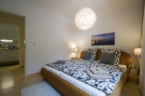 3 Schlafzimmer, Bügeleisen/Bügelbrett, WLAN, Bettwäsche