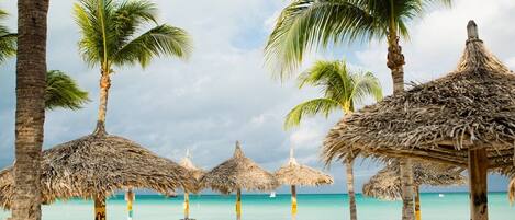 ビーチ、サンラウンジャー、ビーチタオル