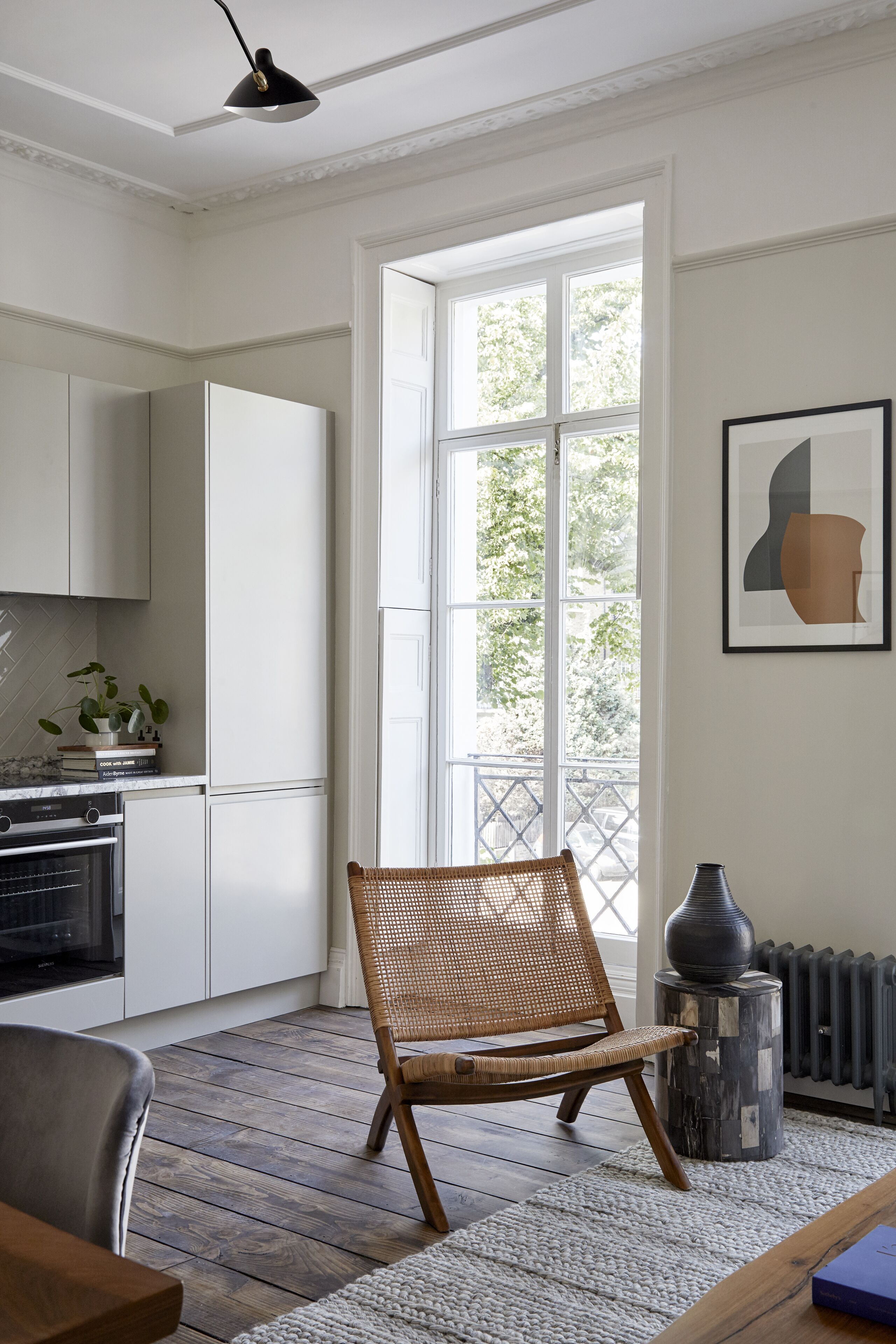 Design-lejlighed - 1 queensize-seng med sovesofa - ikke-ryger - byudsigt | Opholdsområde | 42-tommers LED-tv med digitale kanaler, tv, Netflix