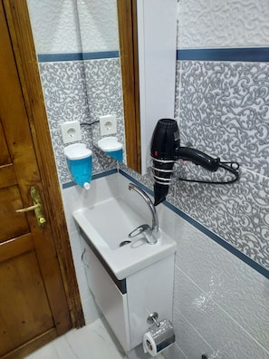 حوض الحمام