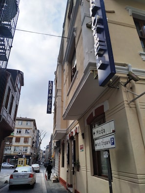 Front of property - Lorin Otel (Istanbul)
