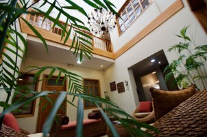 Sala de estar en el lobby