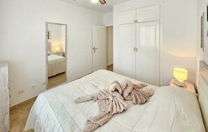 2 camere, ferro/asse da stiro, Wi-Fi gratuito