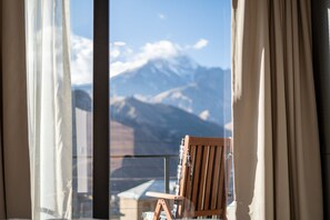 Standard Cabin | Balcony view - Landscapes Hotel (Kazbegi)