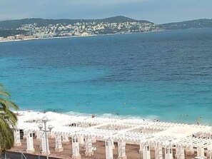 On the beach - La Prom 1 (Nice)