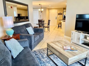 Een smart-tv, een dvd-speler en boeken