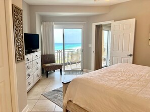 2 bedrooms, iron/ironing board, free WiFi, bed sheets - GORGEOUS Oceanfront! On Sand! Beautiful Resort Amenities! Great Location! (Miramar Beach)