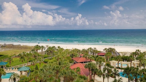 GORGEOUS Oceanfront! On Sand! Beautiful Resort Amenities! Great Location!