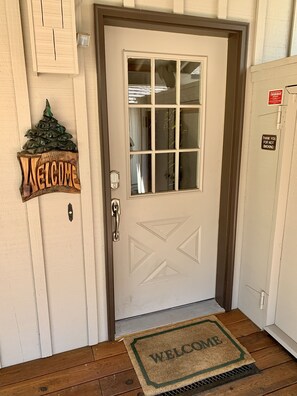 Exterior detail - Cozy home in heart of Sunriver w/ hot tub, close to Mt Bachelor (Sunriver)