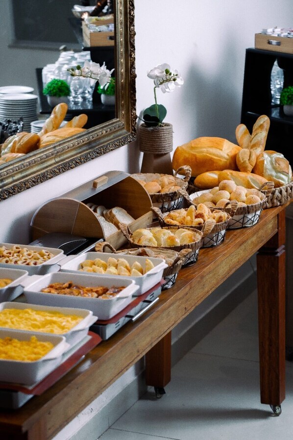 Free daily full breakfast