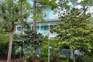 Exterior - Making Memories- Spacious Retreat with 4 Bikes (Santa Rosa Beach)