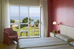 Minibar, free WiFi - Hotel Arha Mar Comillas (Comillas)