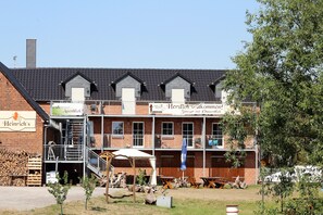 ด้านห  น้าที่พัก