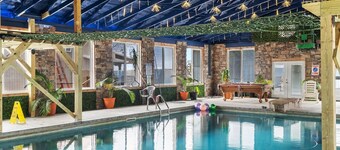 TeePee at Paradise Point with a hot tub, fire pit, & grill!