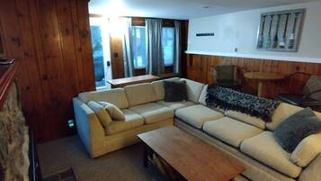 Téléviseur connecté, foyer