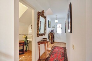 Vil·la, 3 dormitoris, fumadors, balcó | Interior