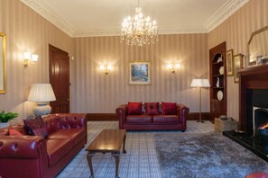 House | Living room