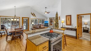 House, Multiple Beds (Gosling - Unit 6) | Interior