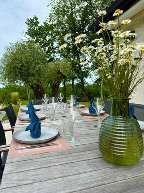 Buiten dineren