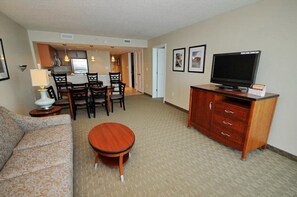 Condo, 3 Bedrooms, Ocean View | Living room