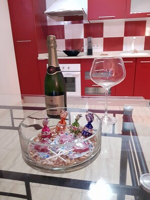 Apartamento, 1 quarto | Sala de jantar