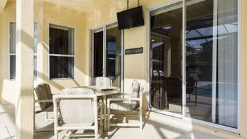 House, Multiple Beds, Private Pool, Pool View | Terrace/patio