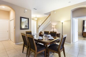 House, Multiple Beds, Private Pool, Pool View | Private kitchen