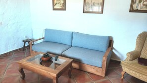 Living room - Rustic Holiday Home With Small Patio-terrace (Icod de los Vinos)