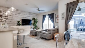 Lägenhet - flera sängar (4802 LL Dream Getaway Luxury Townhome) | Vardagsrum