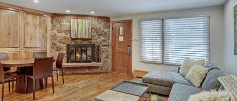 Apartamento, 2 habitaciones | Zona de estar