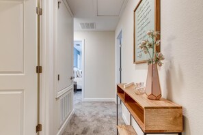 Apartment, 2 Queen-Betten (4810 LL - 5BD Private Pool Townhome -) | Innenbereich