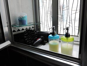 Bathroom - Cozy Apartment Near the Center 1-4 pp (Salamanca)