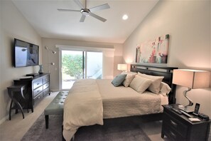 3 Schlafzimmer, Schreibtisch, Bügeleisen/Bügelbrett, Reisekinderbett