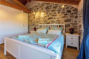 Maison | 3 chambres, coffres-forts dans les chambres, fer et planche Ă repasser